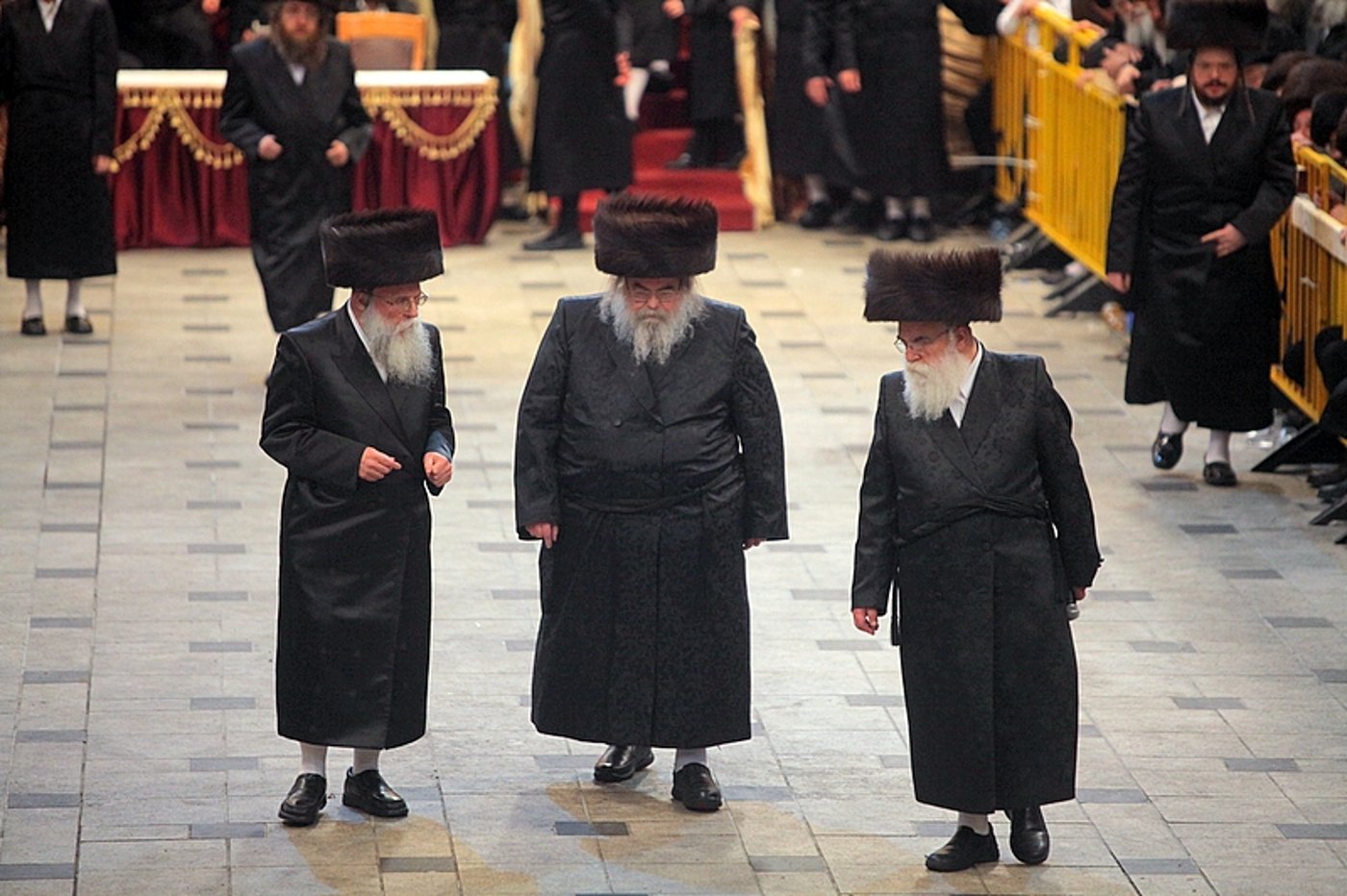 רגע השיא: כ"ק האדמו"ר בריקוד עם הכלה • תיעוד