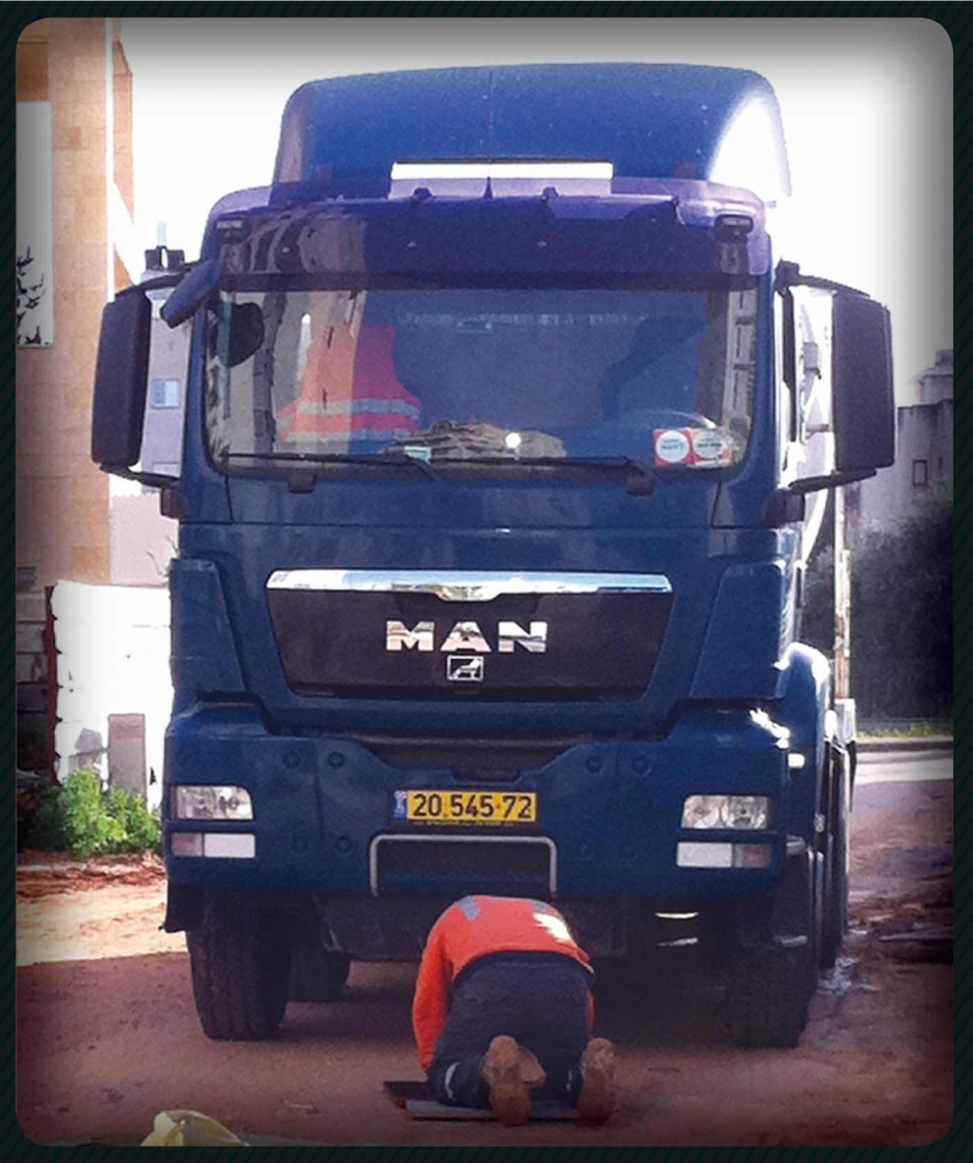 חרדי טוב זה חרדי חי