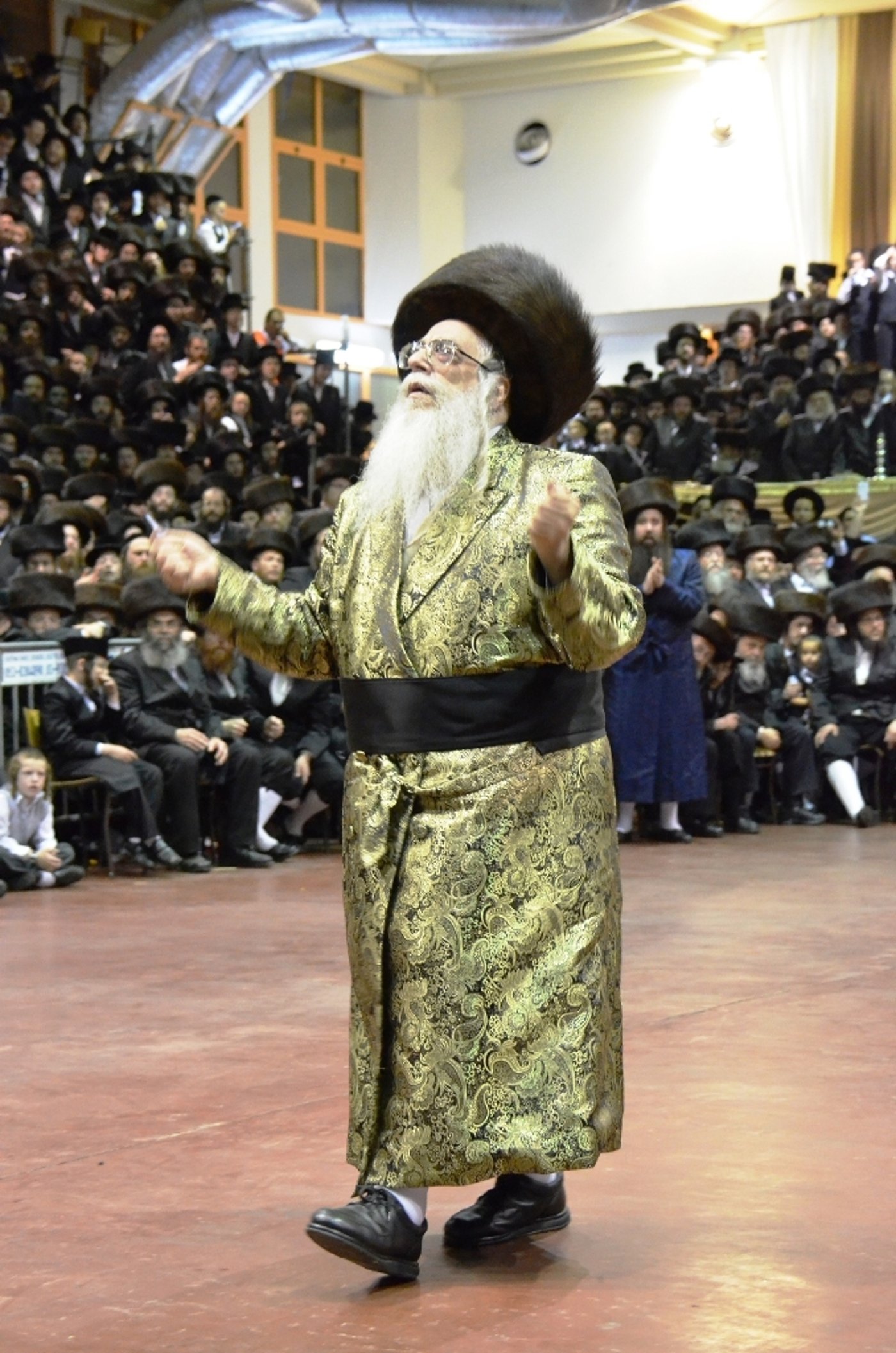 גלרית ענק • חתונת בית צאנז ומעמד ה'מצווה טאנץ'