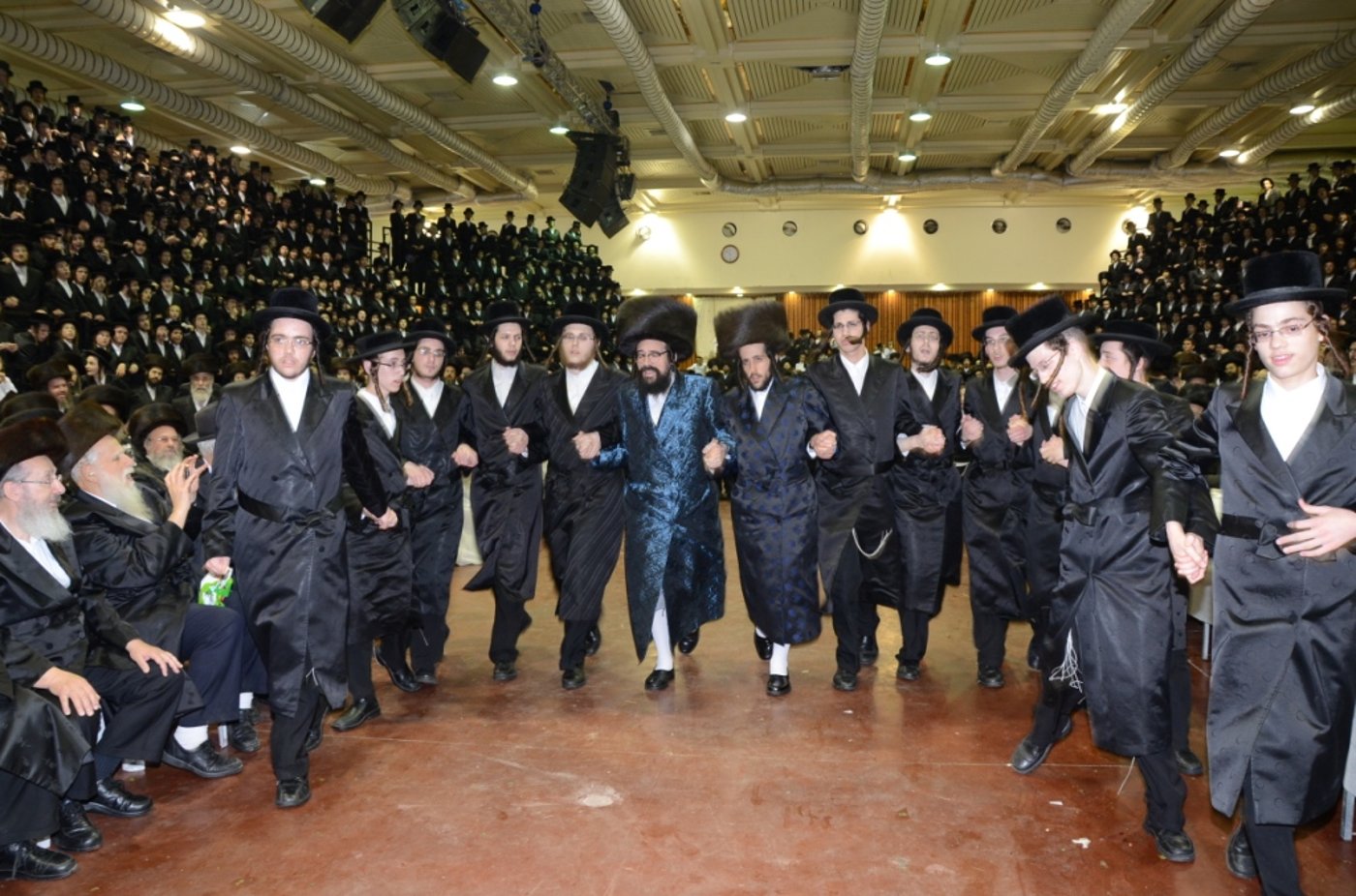 שבע ברכות אחרון בצאנז • תיעוד ענק