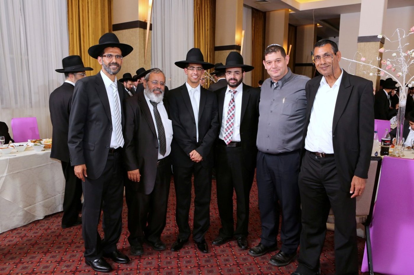 בחתונת בנו של שוקר