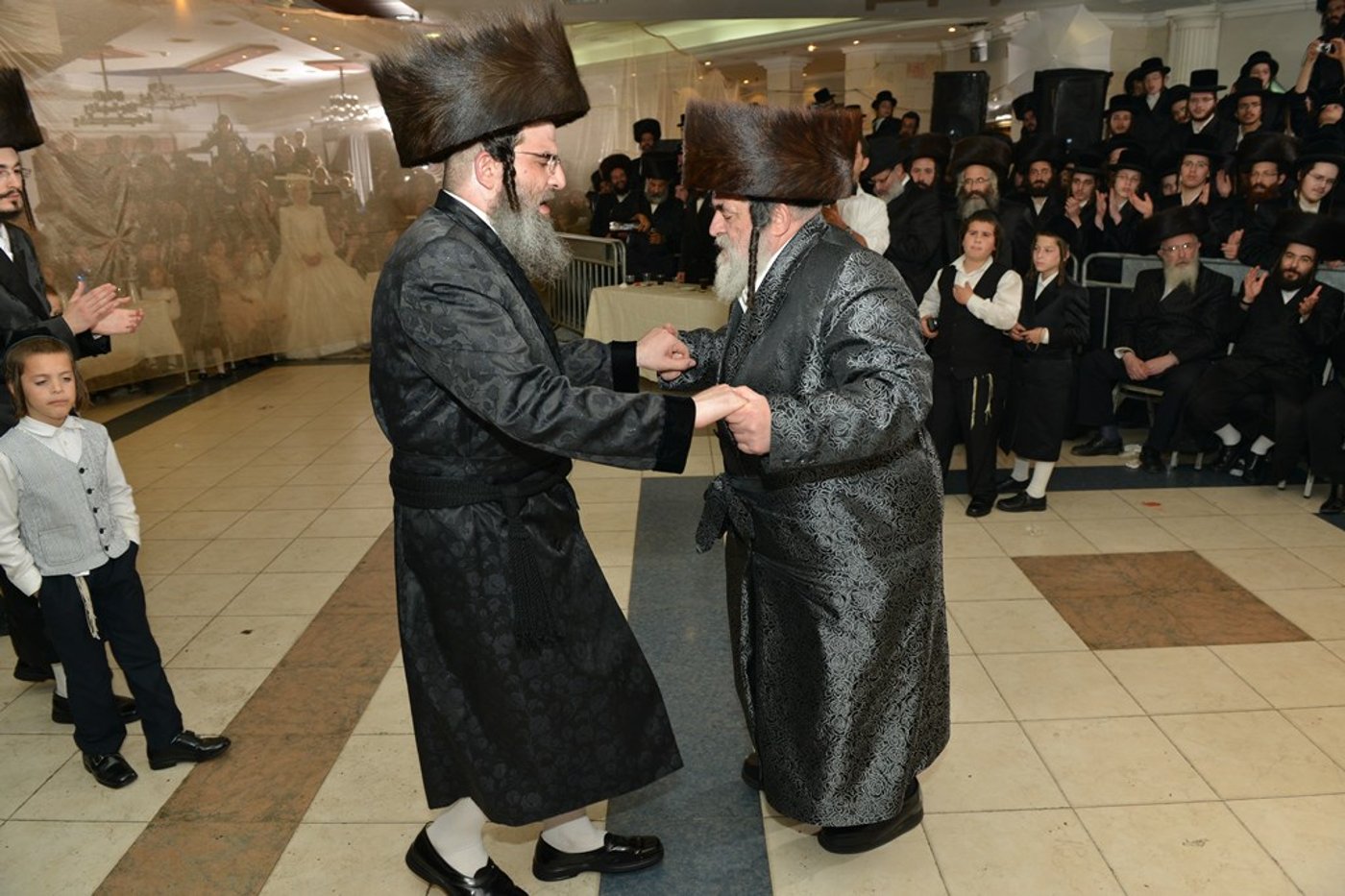 נישואי נכדת הרבי מנדבורנה זצ"ל • גלריה