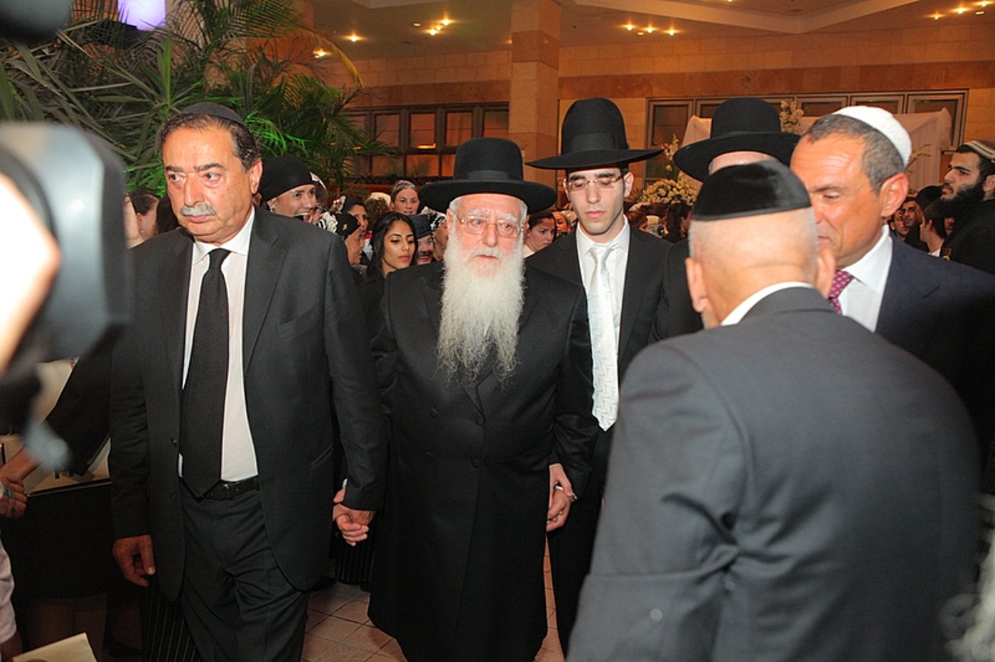 גלריה: כל המי ומי בחתונת אחות רבי יאשיהו פינטו