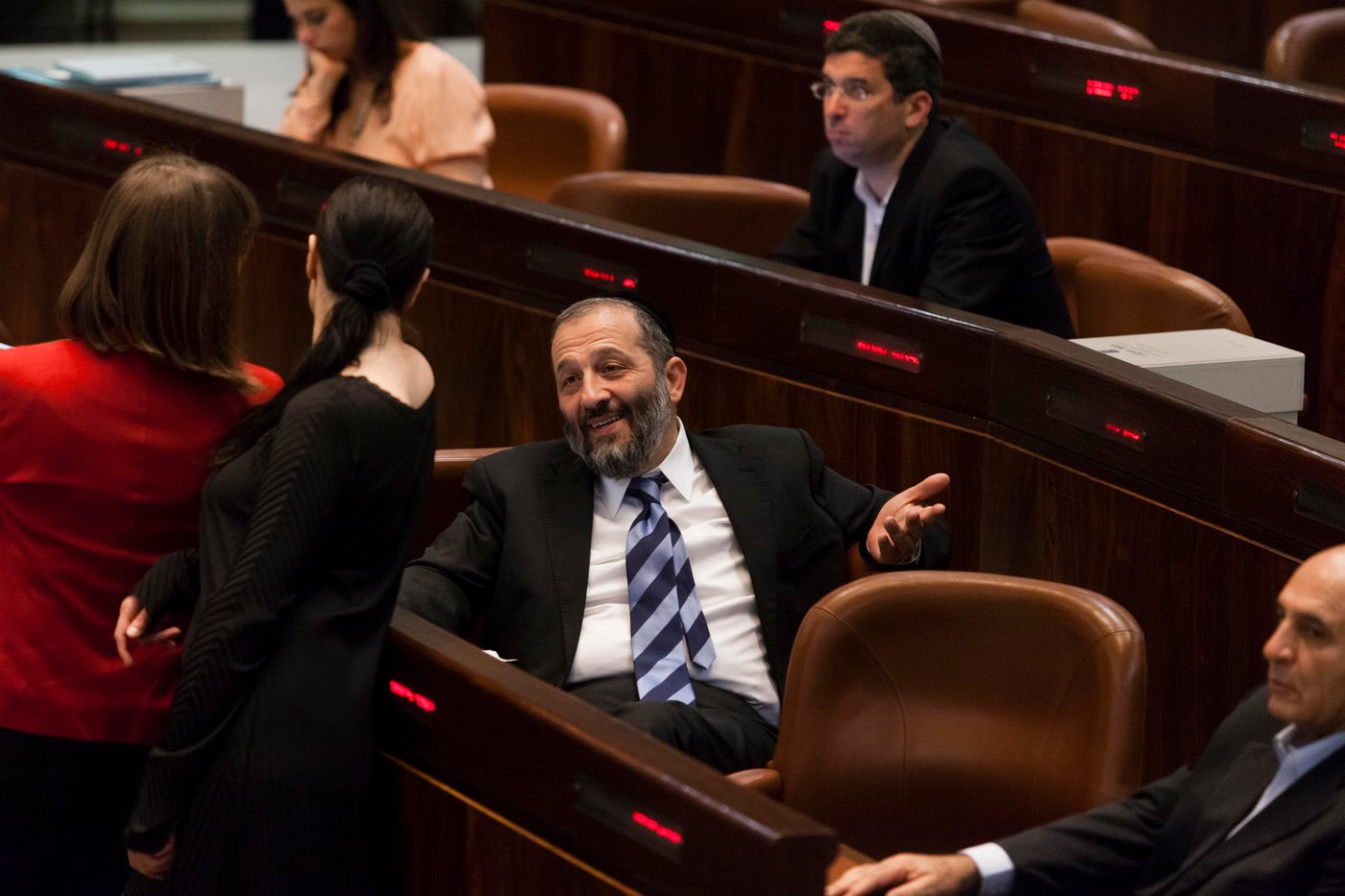 סערה במליאת הכנסת בדיון על התקציב • גלריה