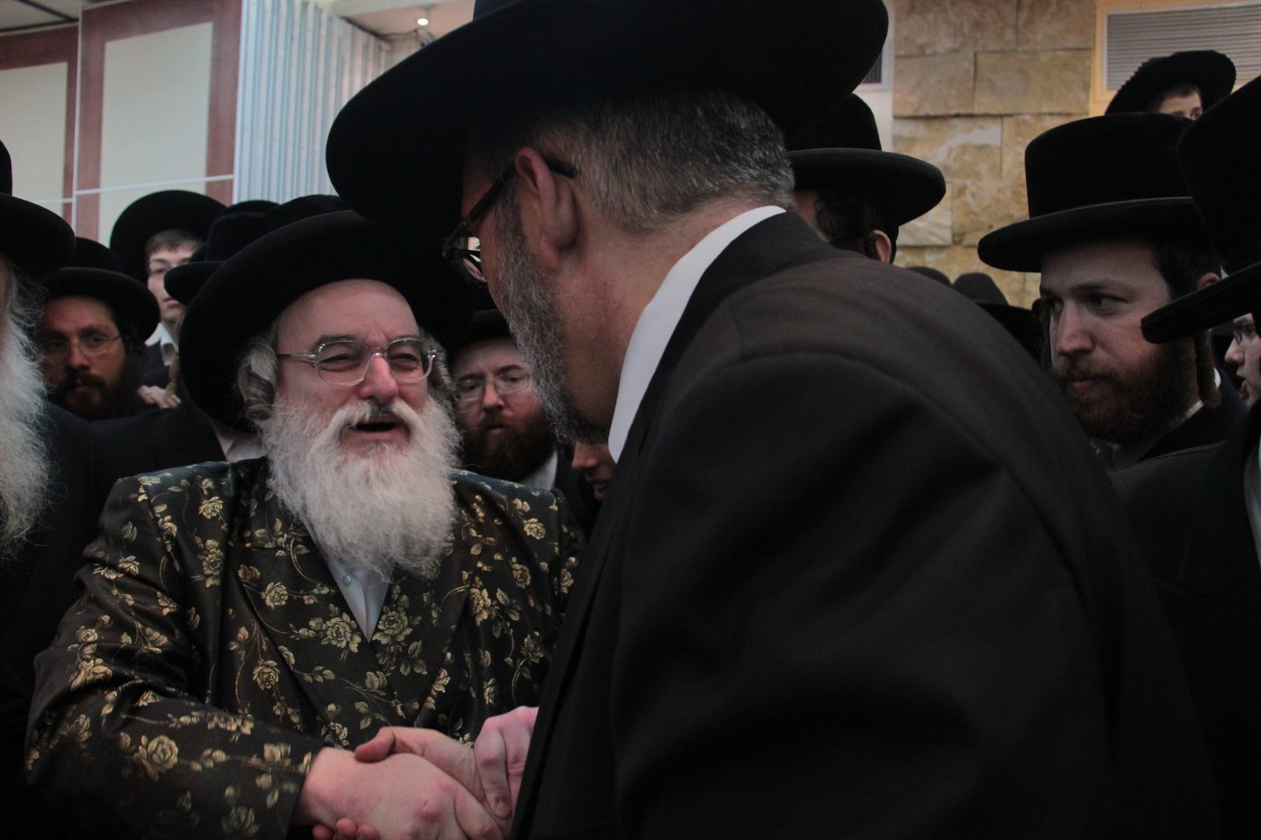 החתן שנפצע קשה בתאונה שר: "ואנחנו מודים לך" • צפו