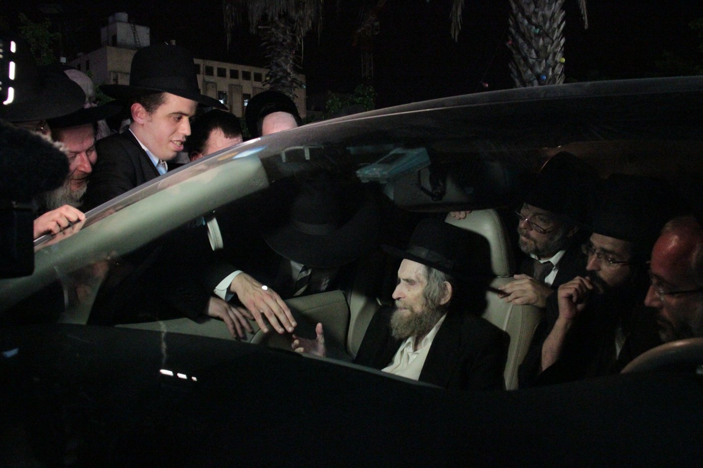 החתן שנפצע קשה בתאונה שר: "ואנחנו מודים לך" • צפו