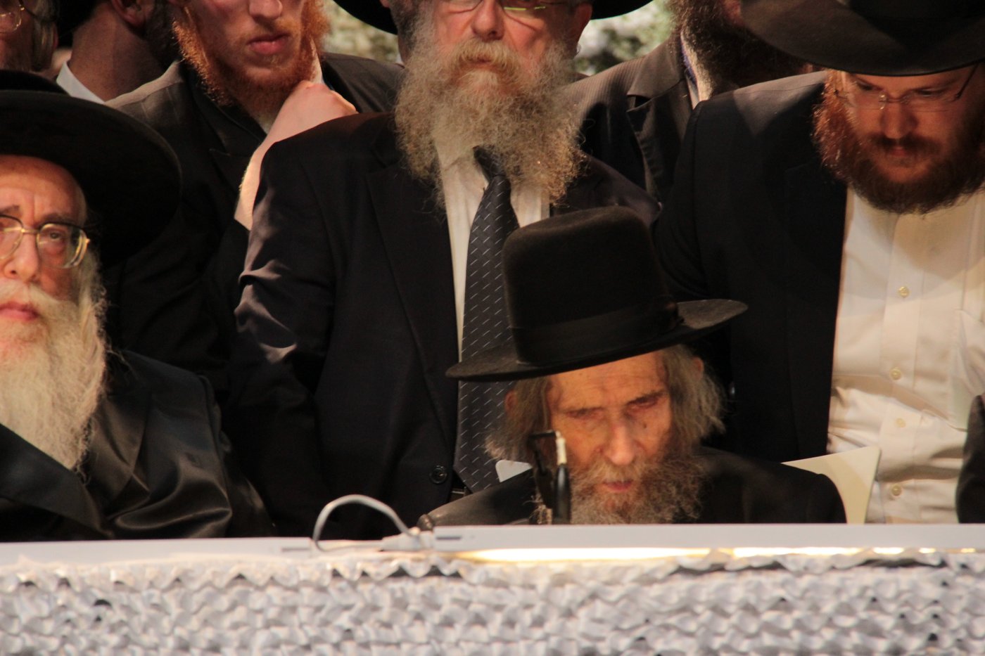 צפו: רבבות סיימו "עירובין" לזכר הגרי"ש אלישיב זצ"ל