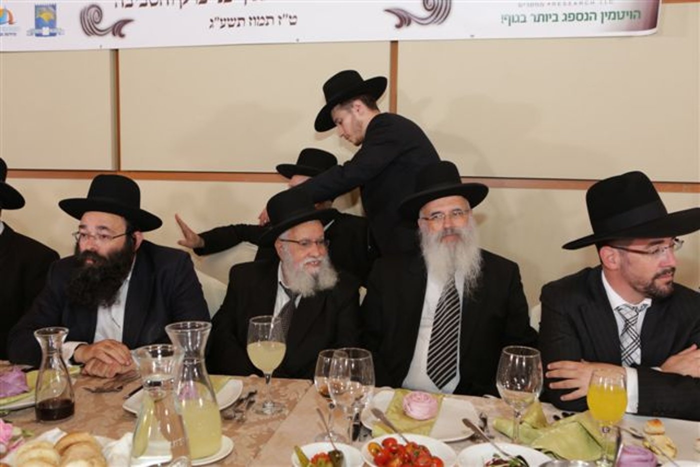 צפו: גדולי ישראל בחנוכת בית 'איחוד הצלה' בבני ברק