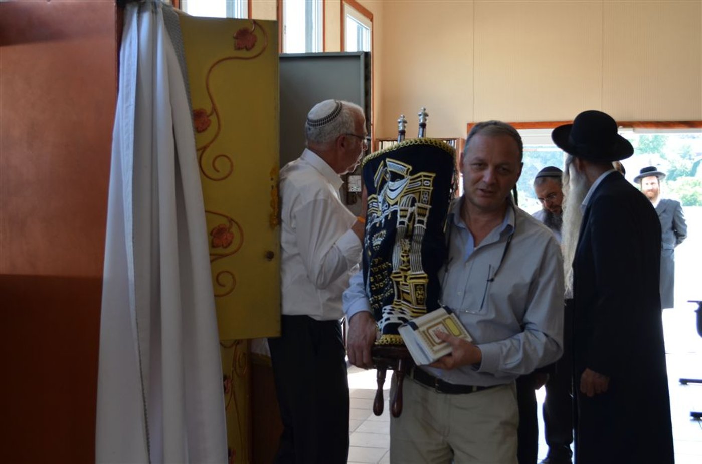 שר הבינוי והשיכון אורי אריאל באומן • תמונות