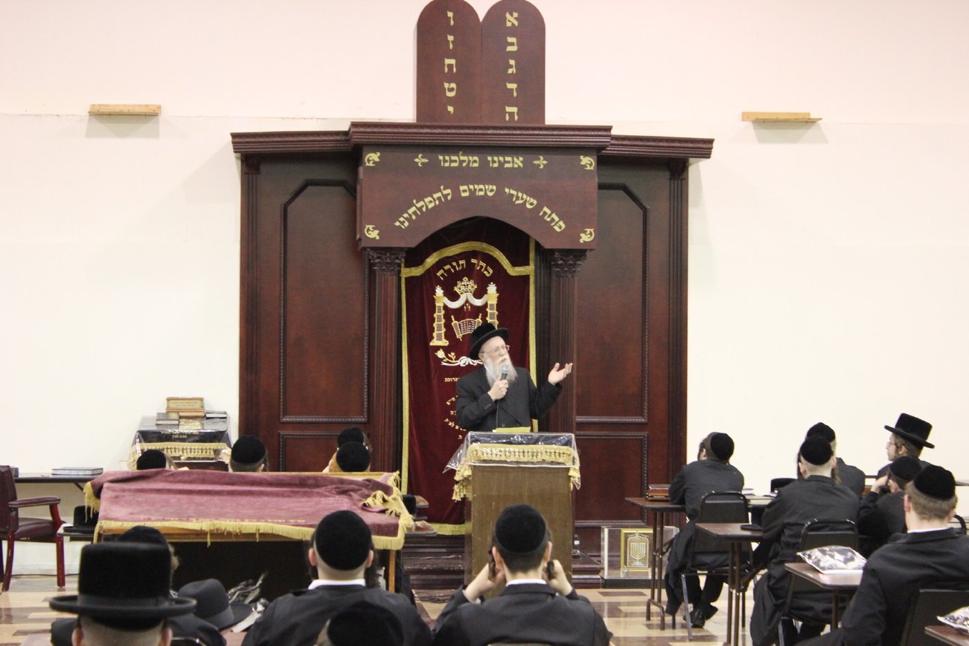 החרדים של אמריקה יוצאים לקאנטרי • גלרית ענק