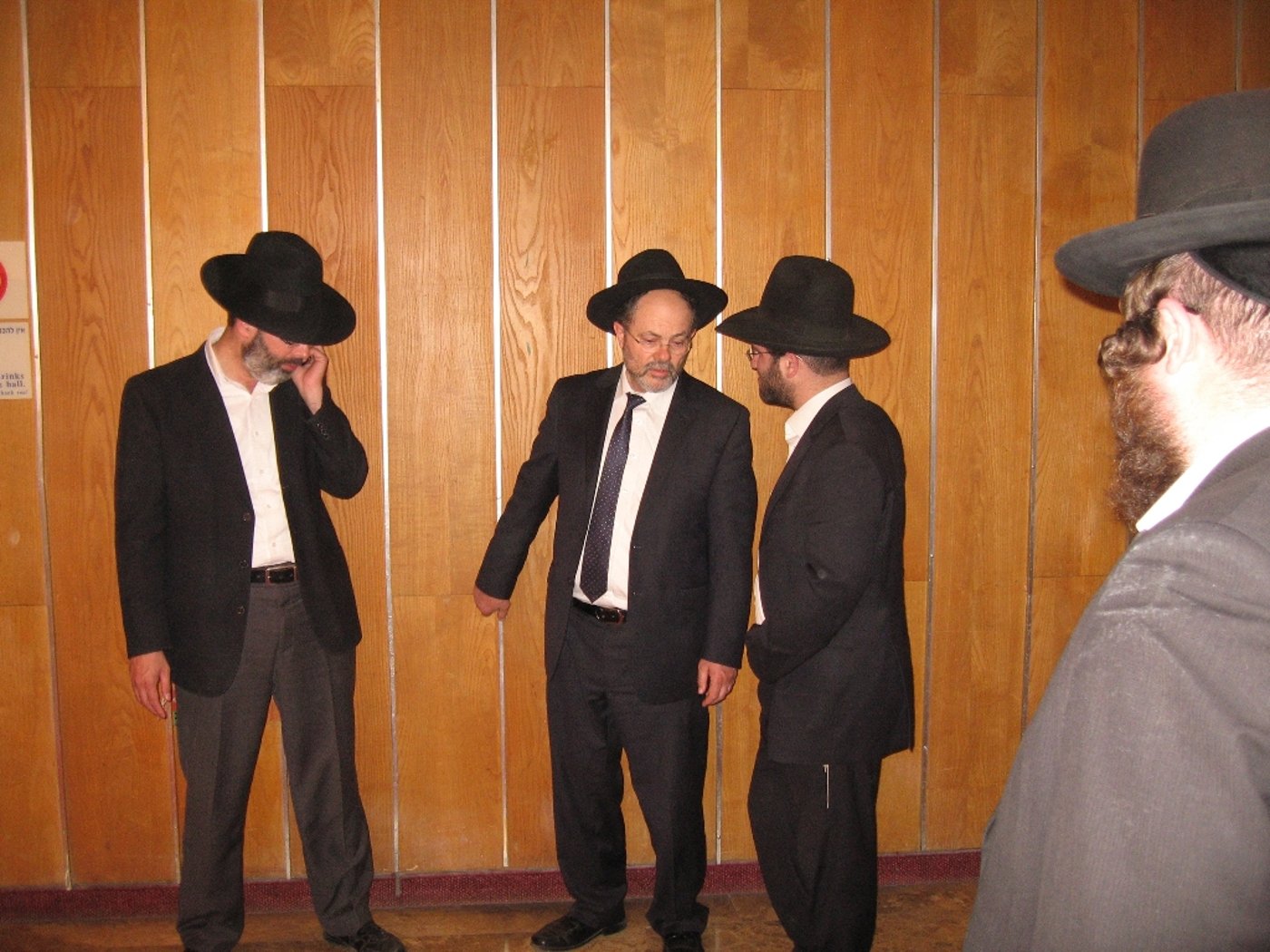 יום יארצייט ראשון לגרי"ש אלישיב: המונים בעצרת