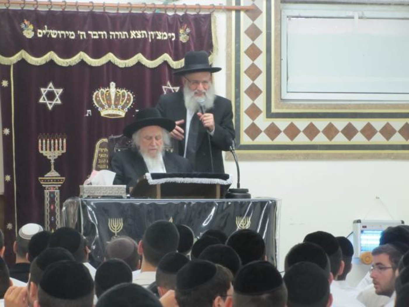 הגאון רבי שמואל אויערבך: "האחים התועים רוצים לעקור את התורה"