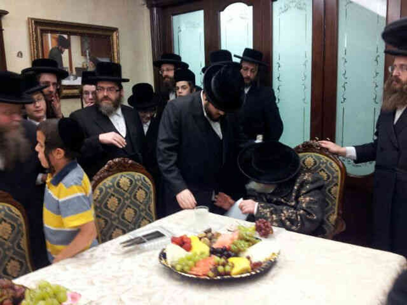 האדמו"ר מתולדות אברהם יצחק: לא אמכור השתתפותי בשמחת בעלזא