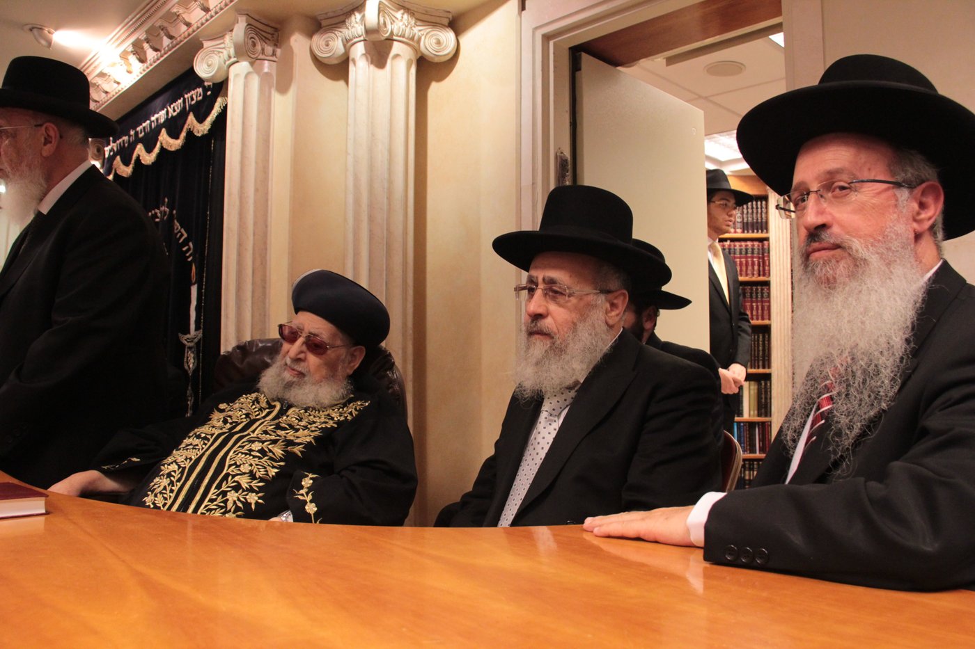 הרב עובדיה יוסף: "הרב עמאר הבטיחני שהוא יתמוך בבני הגאון רבי יצחק"