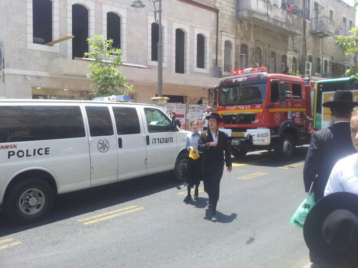 גאולה: אלמוני התיז גז מדמיע על עוברים ושבים