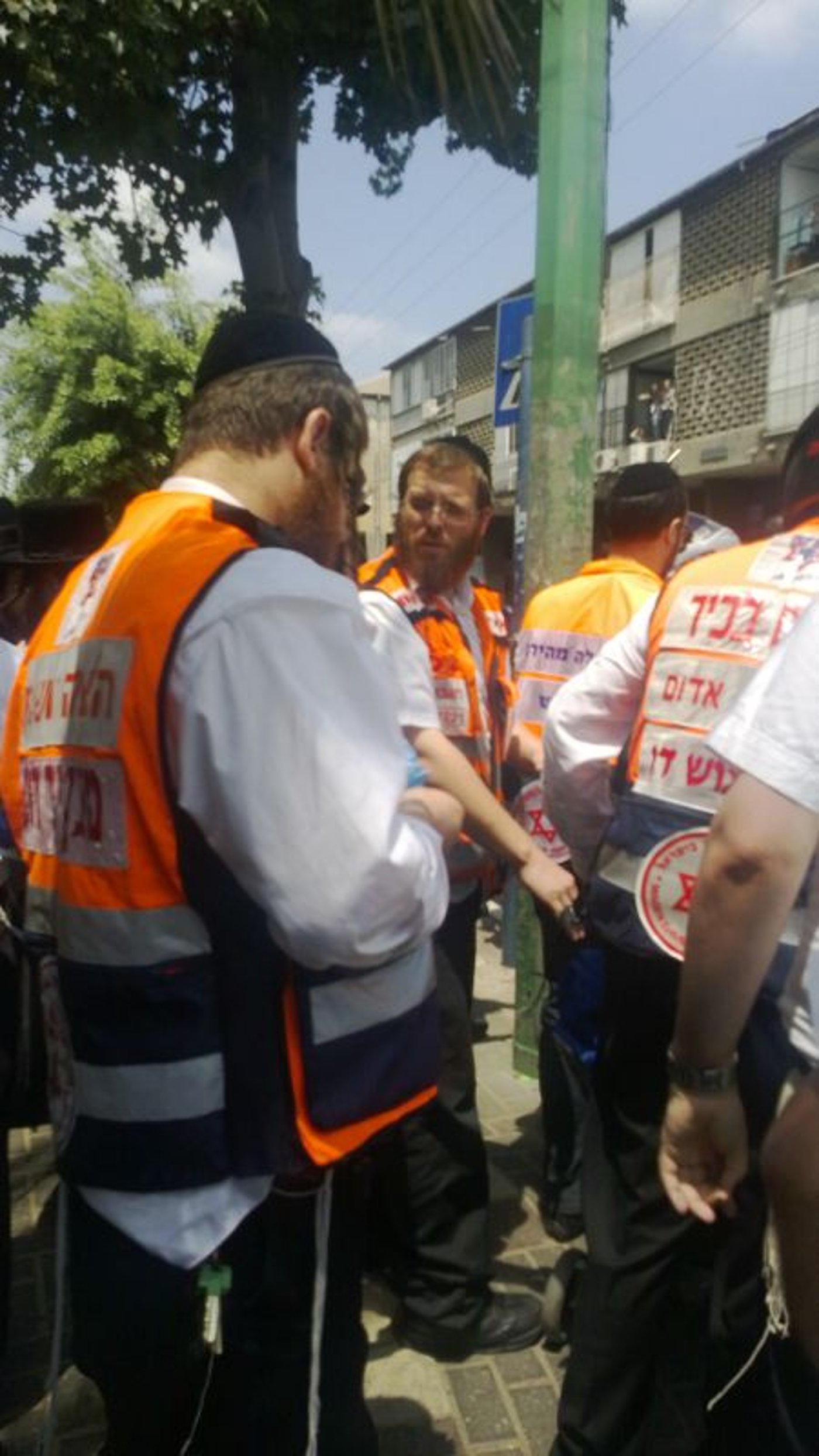 בני-ברק: ילד נפגע בראשו ממשאית, מצבו בינוני
