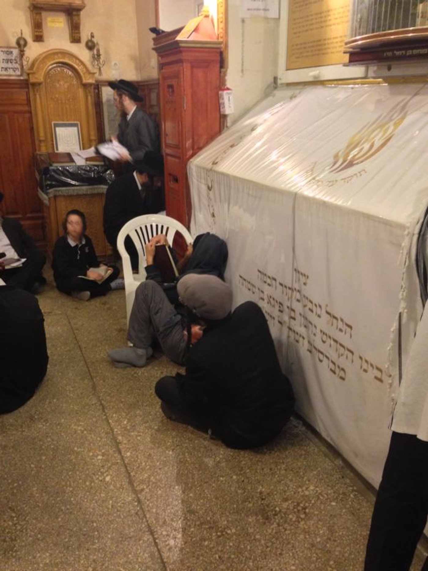 קינות בציון רבי נחמן באומן • תמונות