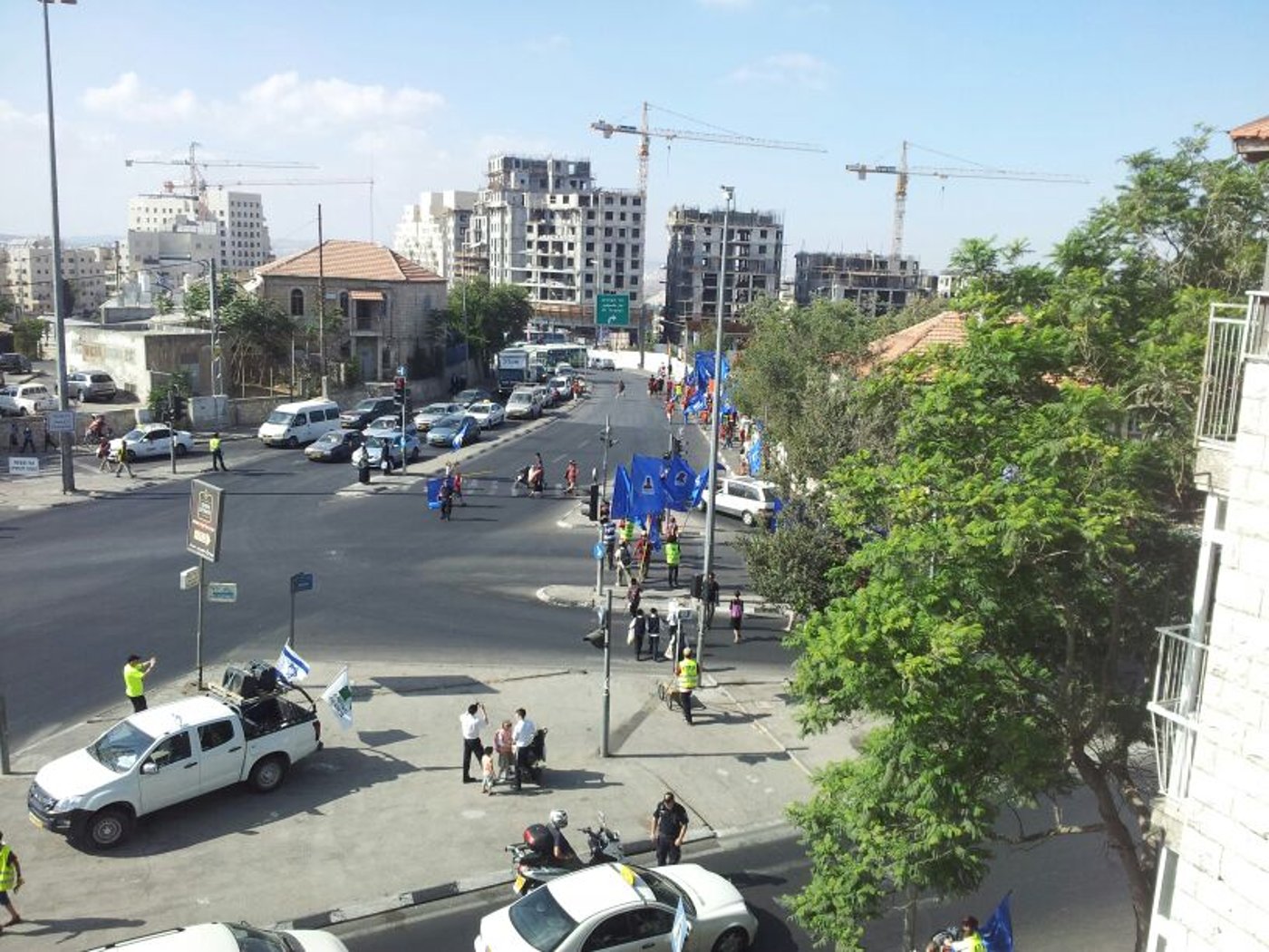 קיבוצניקים הגיעו לשכונת גאולה; המטרה: להגן על חיילים חרדים