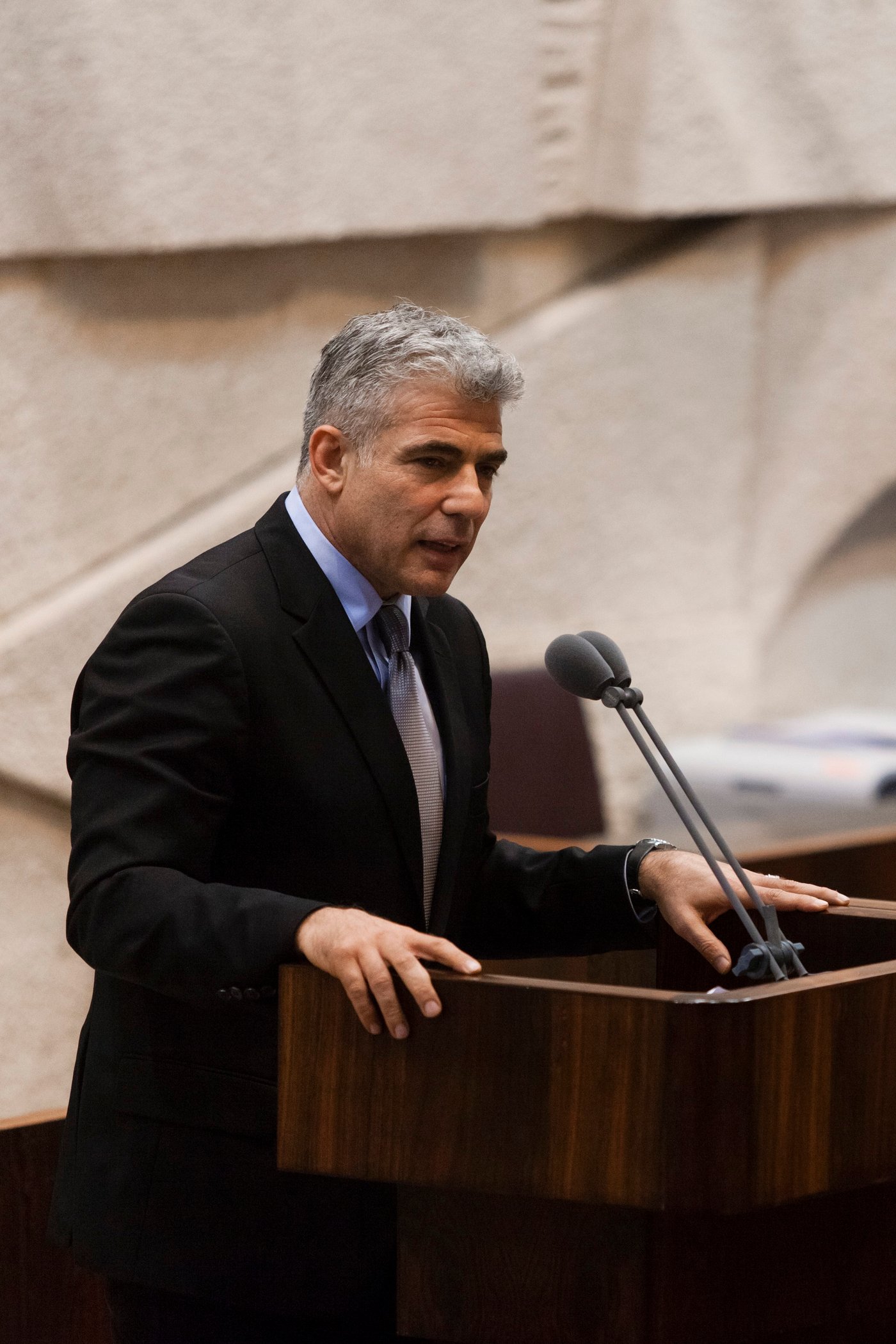אזיקים וקריעה • תיעוד מהדיון הסוער בכנסת על חוק הגיוס