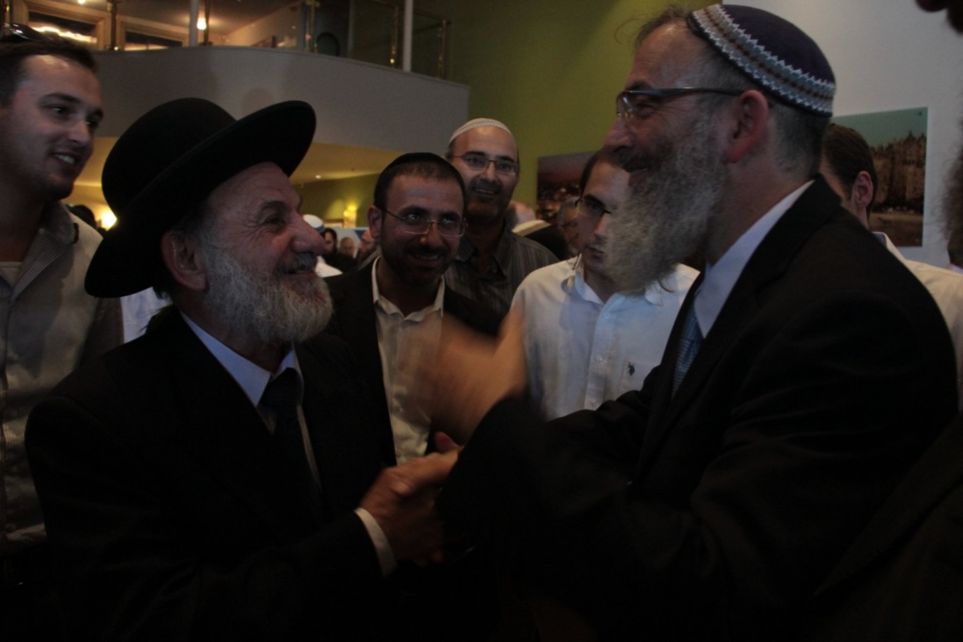 הבחירות לרבנות הראשית • תיעוד ענק