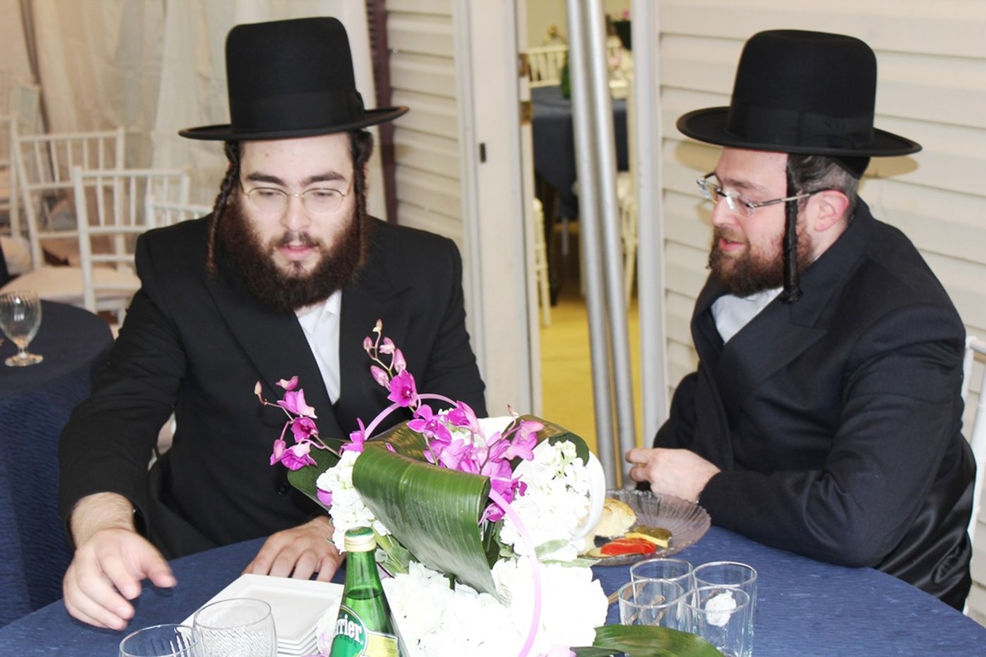 סאטמר: דינר בווילת הנופש של האדמו"ר • תמונות