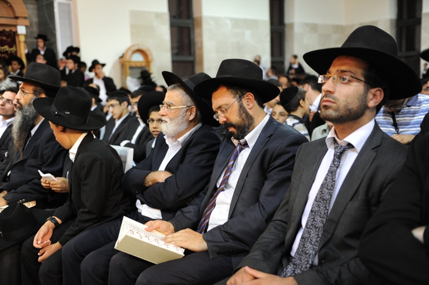 חלוקת מלגות לכותבי חבורות בביתר עילית • תמונות