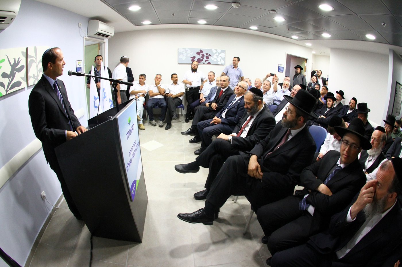 נחנך המרכז הרפואי החדש של לאומית שירותי בריאות בשכונת גאולה בירושלים