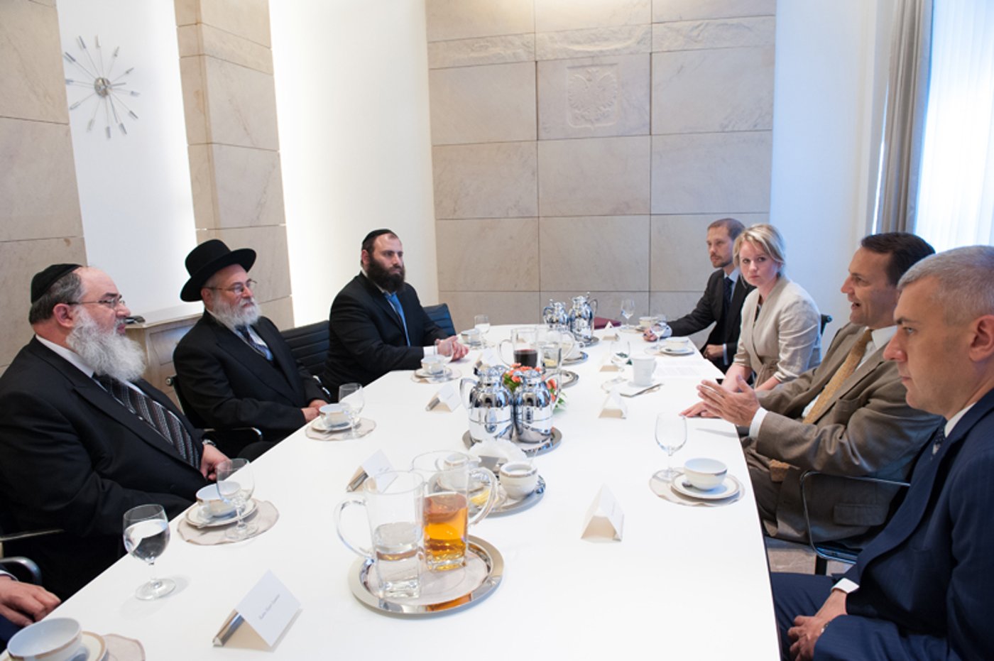 שר החוץ הפולני: "הממשל נחוש לפתור בעיית השחיטה"