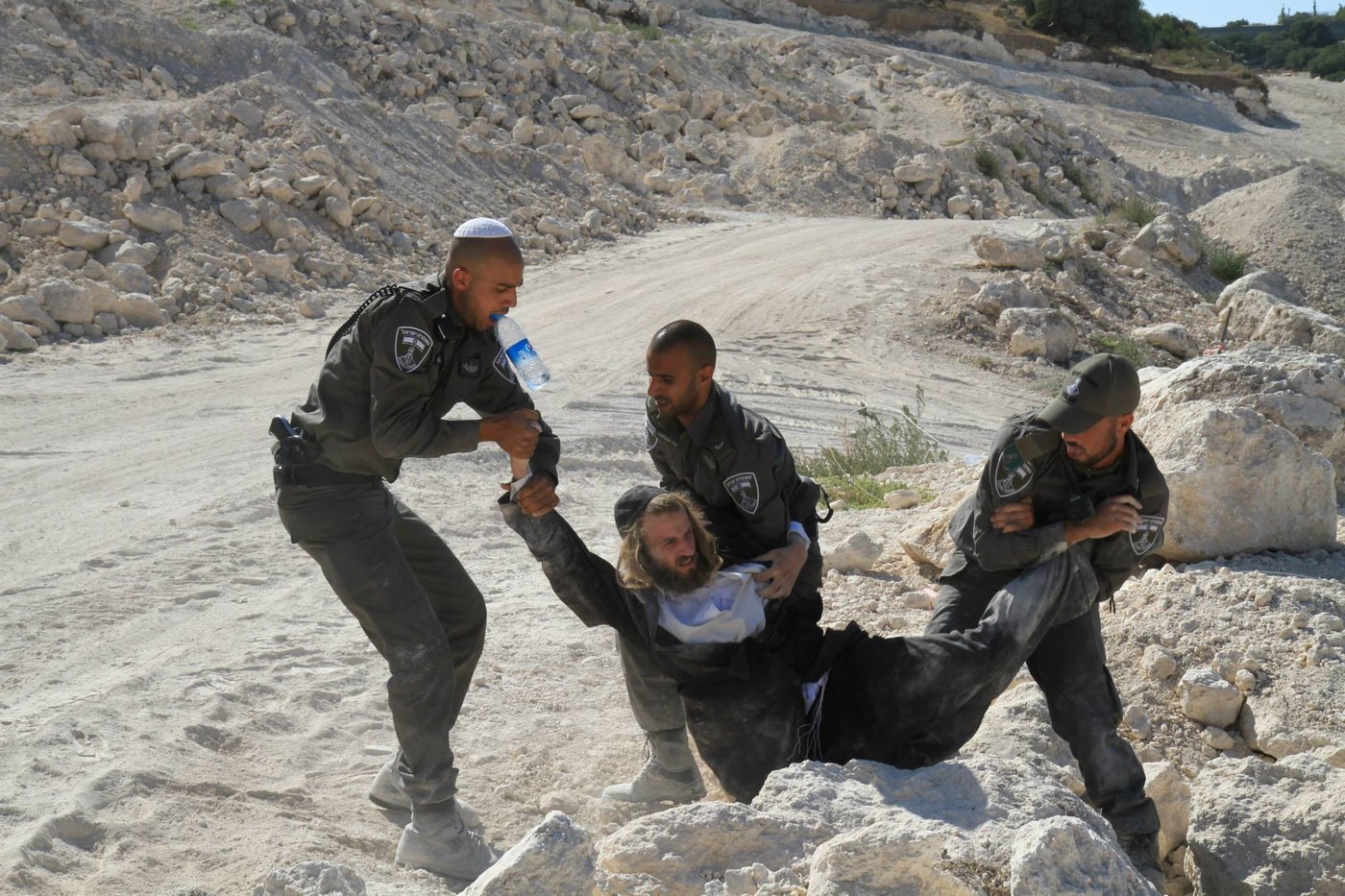 בית שמש: יום נוסף של הפגנות במתחם גולובנציץ' • וידאו וגלריה