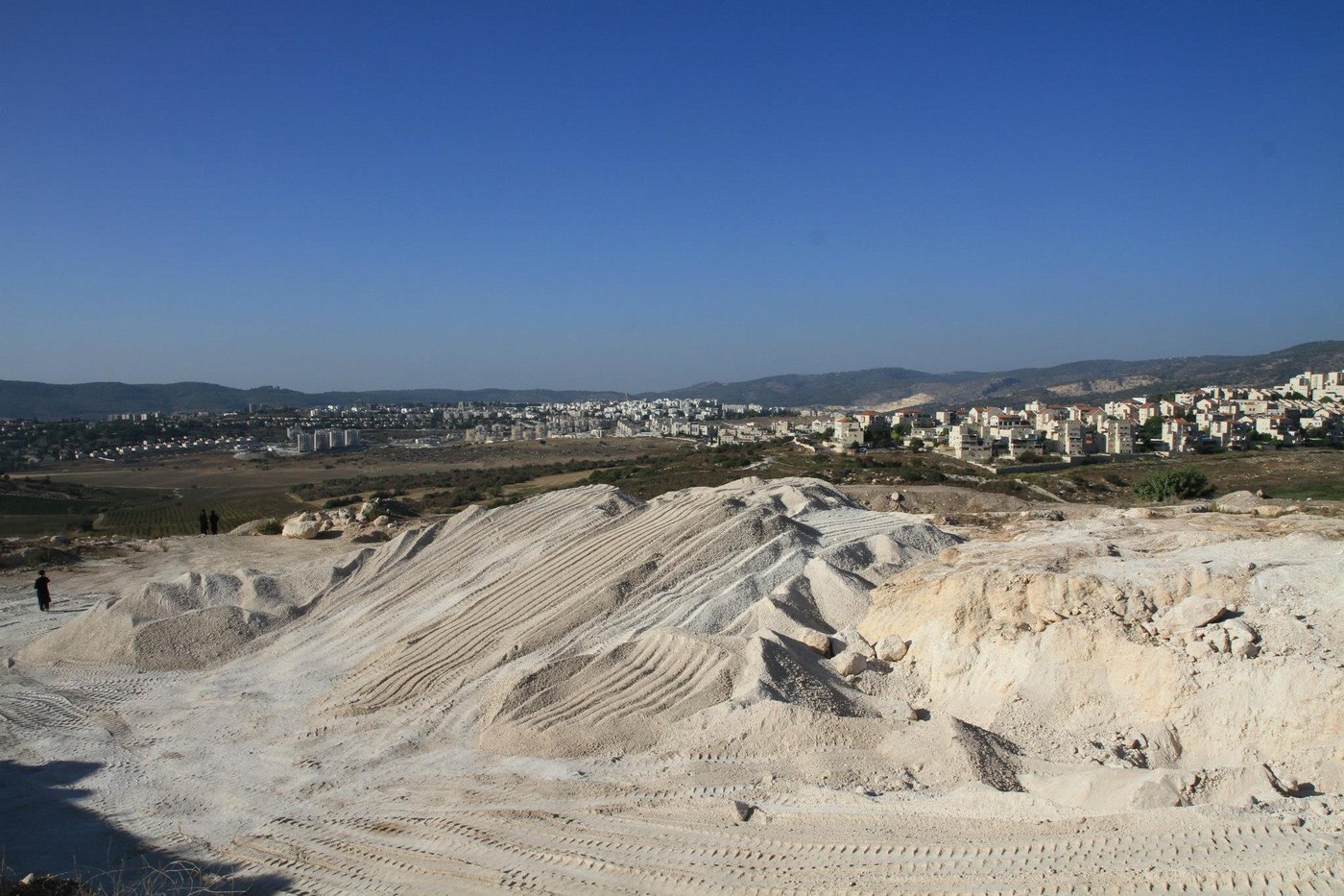 בית שמש: יום נוסף של הפגנות במתחם גולובנציץ' • וידאו וגלריה