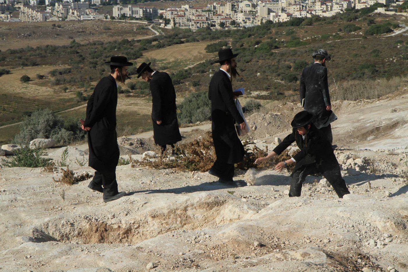 בית שמש: יום נוסף של הפגנות במתחם גולובנציץ' • וידאו וגלריה