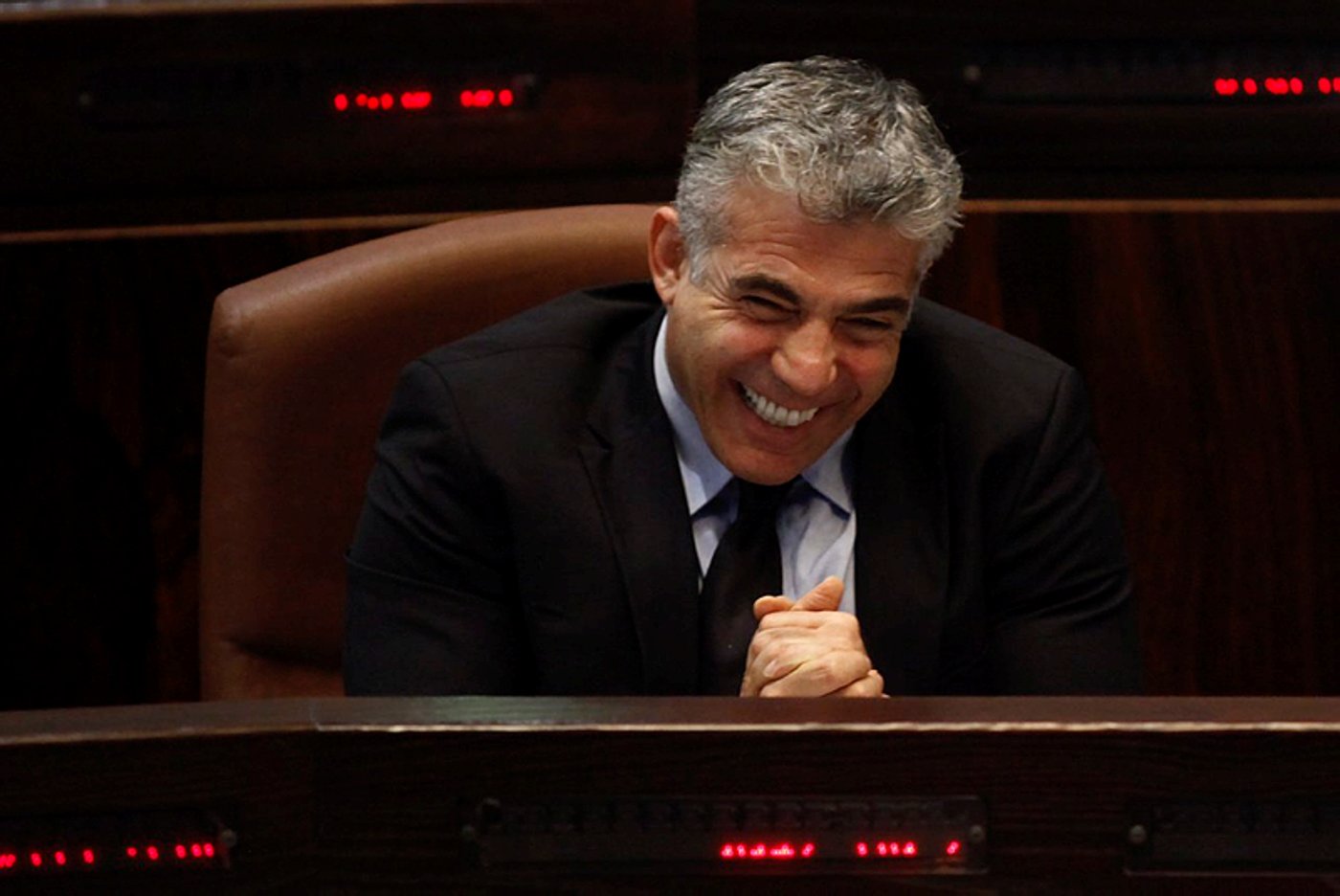 רוצה לעשות רע לאנשים? השר יאיר לפיד