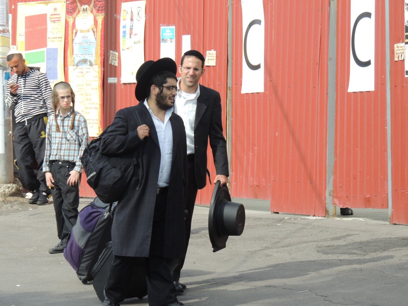 הזרימה לציונו של רבי נחמן מברסלב נמשכת • גלרית ענק