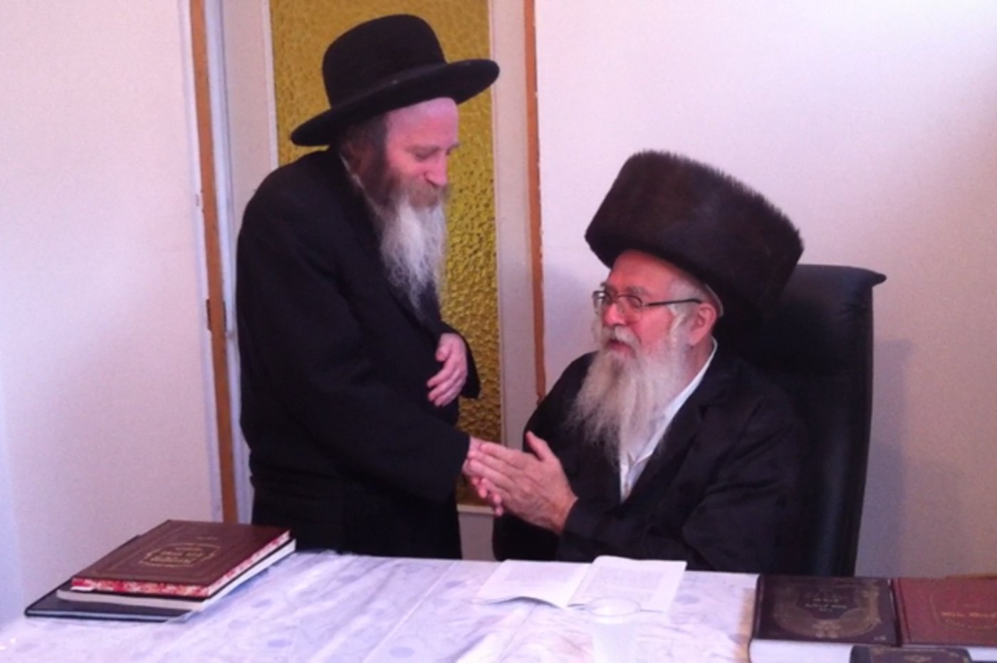 פיוס בברסלב: הרב מורגנשטרן נועד עם מוהרא"ש שיק