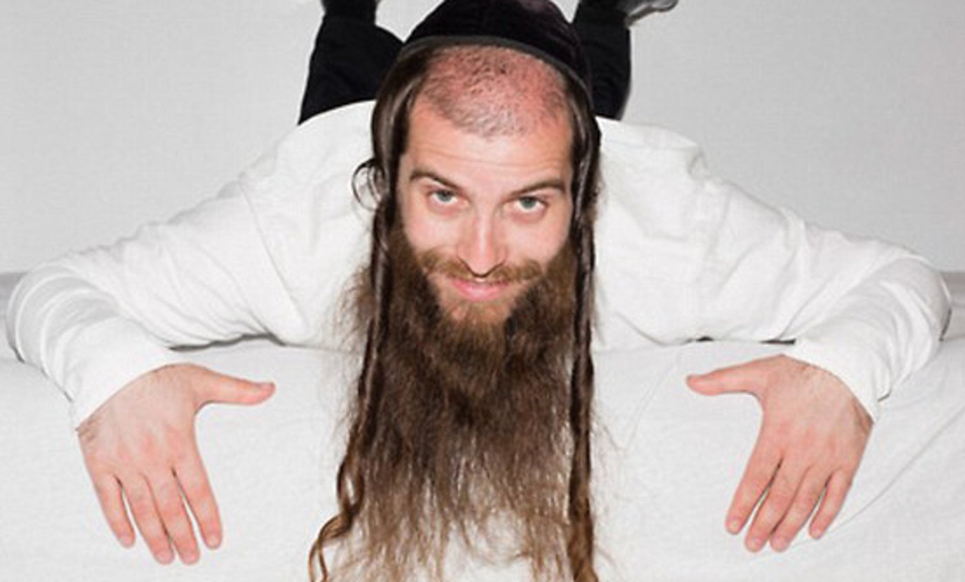 "יואל הוא איש פשוט עם חוצפה":  הדוגמן החסידי יואל וייסהאוס