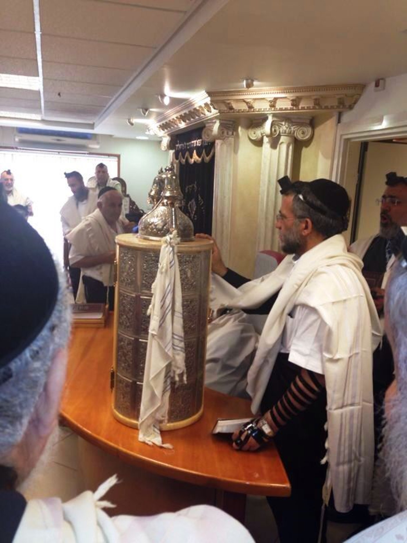מרן הגר"ע יוסף לקריספל: 'אתה מועמד ש"ס באלעד'