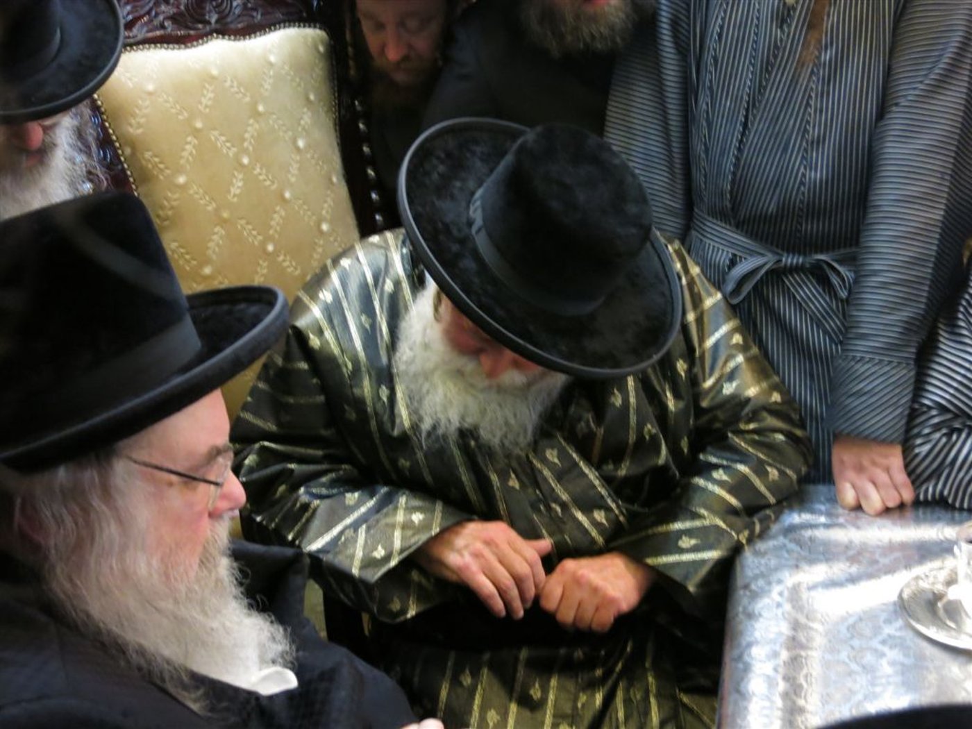 גלריה: האדמו"ר מבעלזא בביקור אצל האדמו"ר מתולדות אברהם יצחק