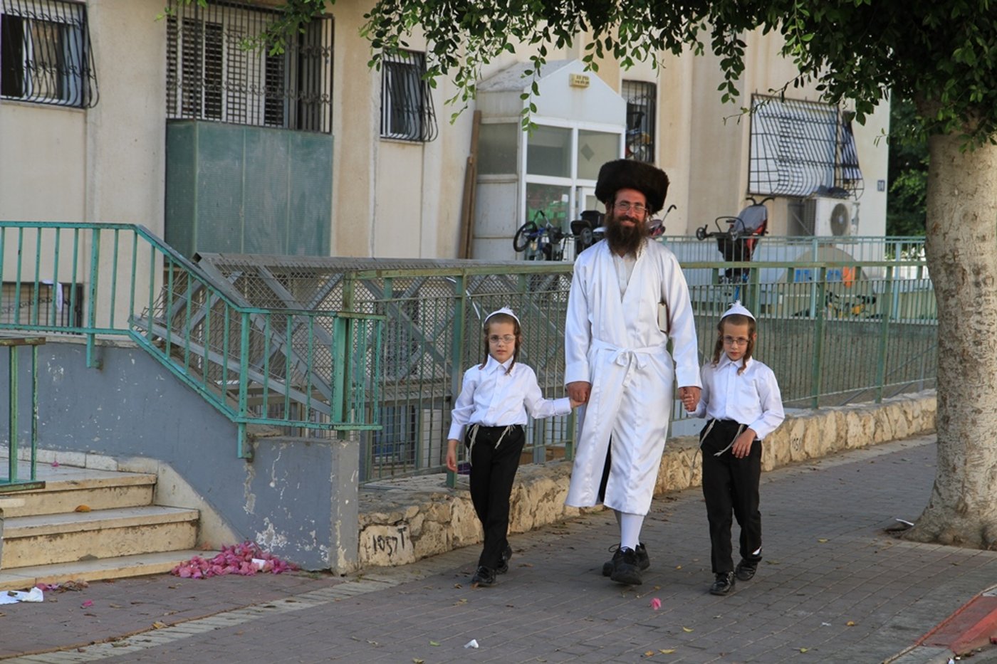 ערב יום כיפור בחצר לעלוב בבית שמש • גלריה