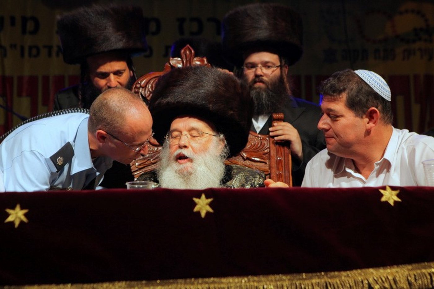 למעלה מ- 40 אלף איש בשמחת בית השואבה של חסידות מישקולץ בפתח תקוה