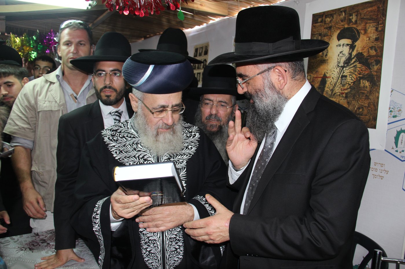 צפו: הקבלת פני רבו בסוכת הראשל"צ