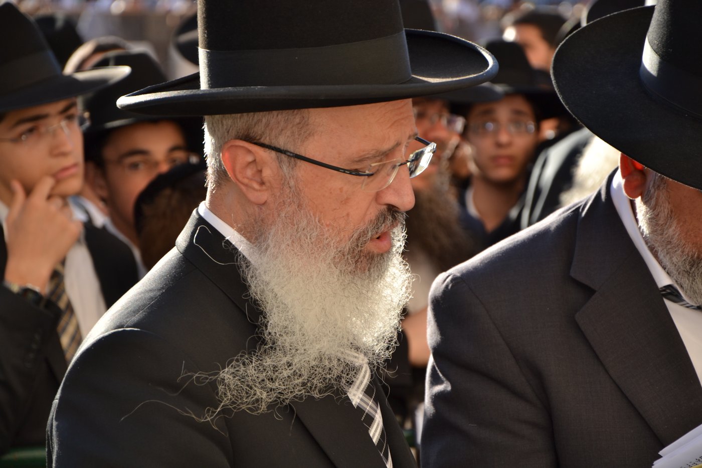 אלפים בעצרת תפילה לרפואת מרן הרב עובדיה יוסף