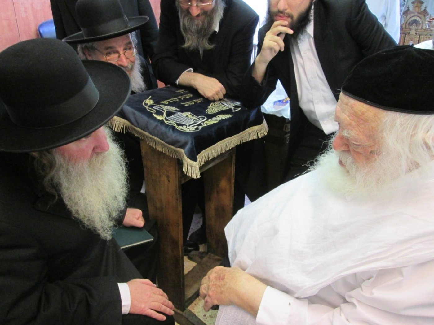 ביקורי החג של הרב מרדכי גרוס • גלריה
