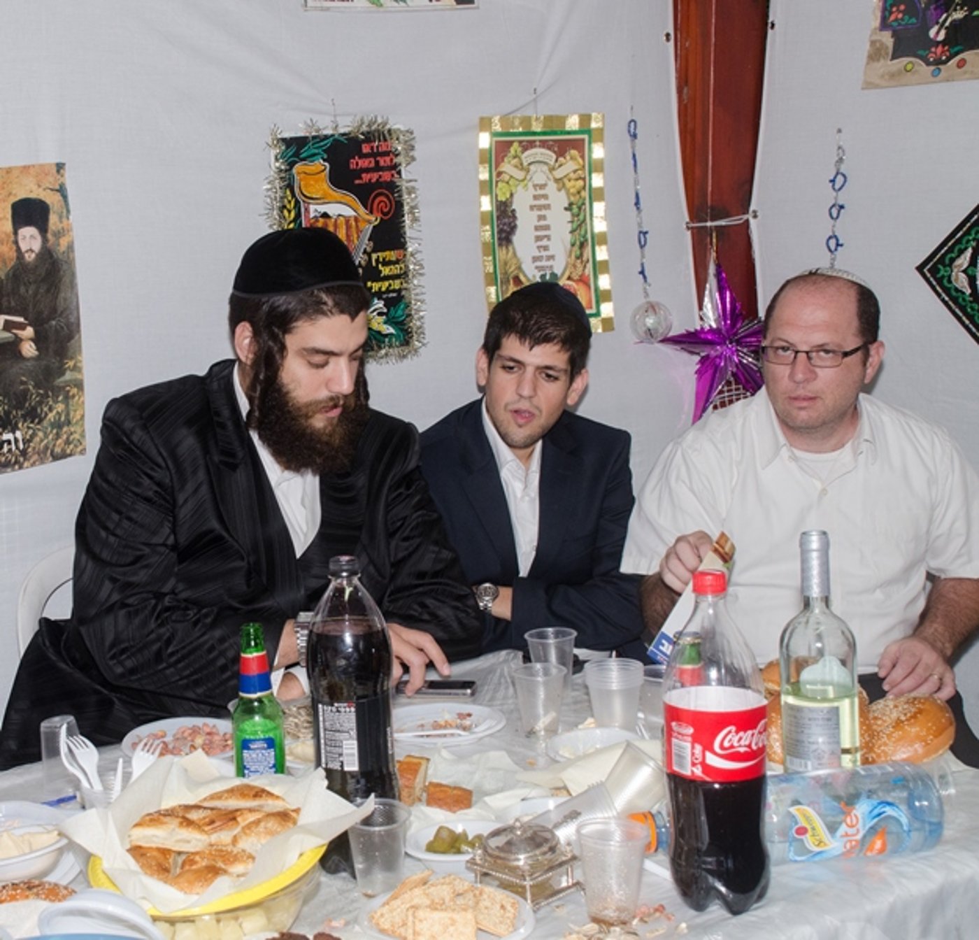 טוב באלעד: קריספל וישראל פרוש בסוכה אחת