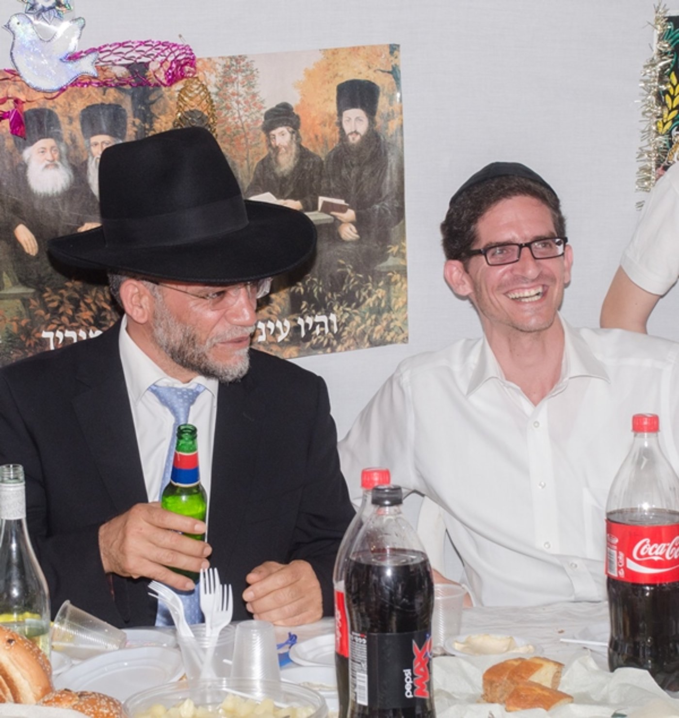 טוב באלעד: קריספל וישראל פרוש בסוכה אחת