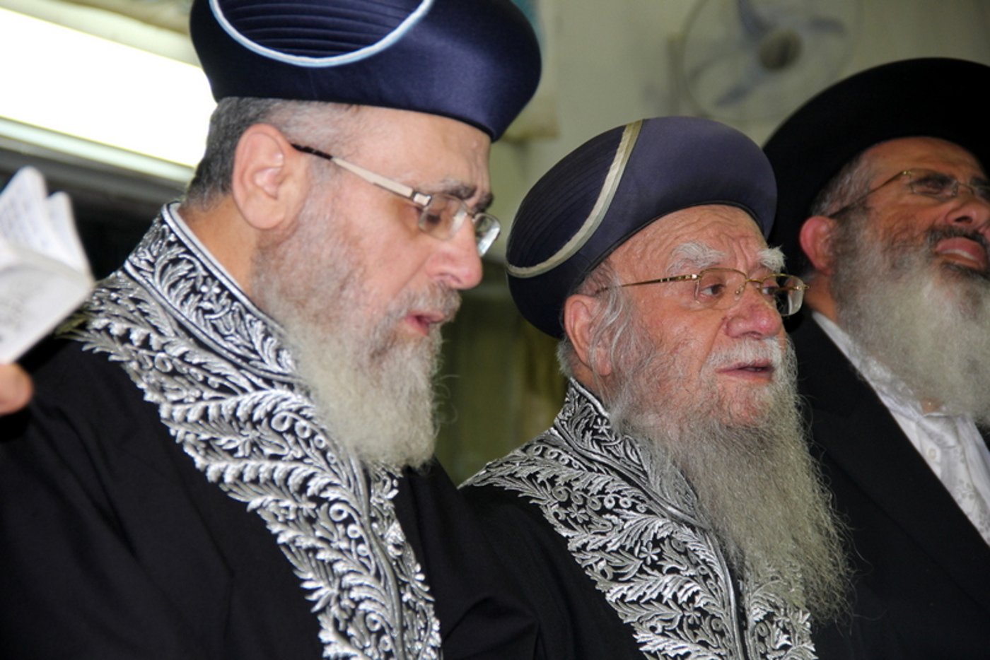 הראשל"צ הרב יצחק יוסף, והרב בקשה דורון.