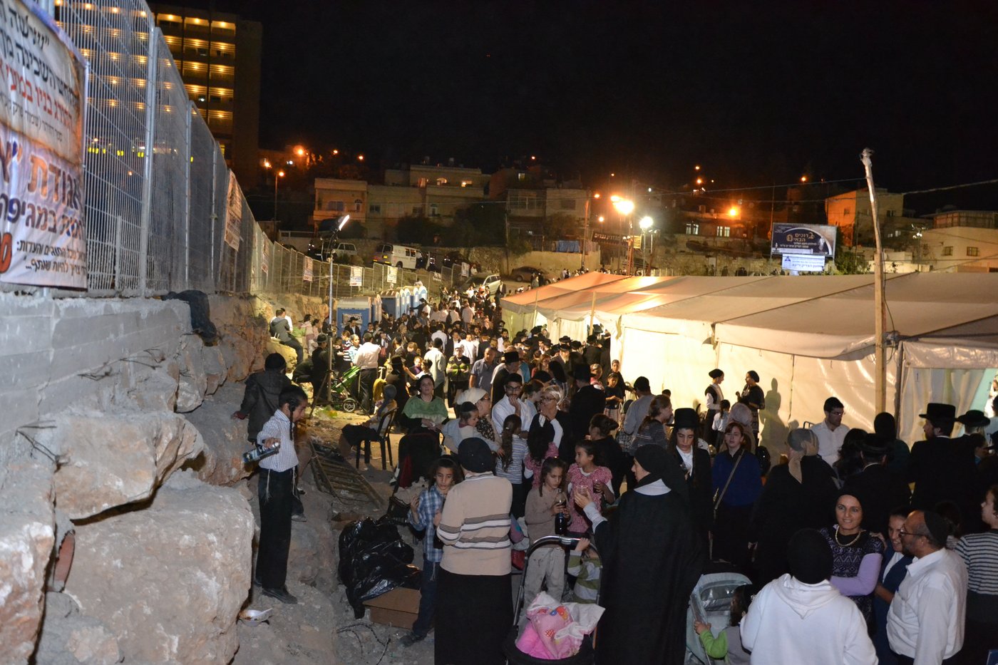 גלריה: אלפים בהילולת שמעון הצדיק
