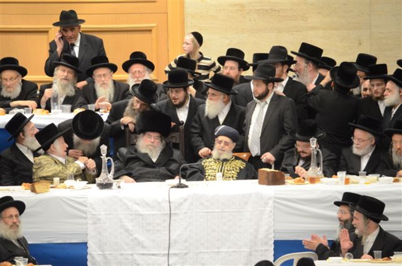 ידידות נפלאה: מרן עם האדמו"רים