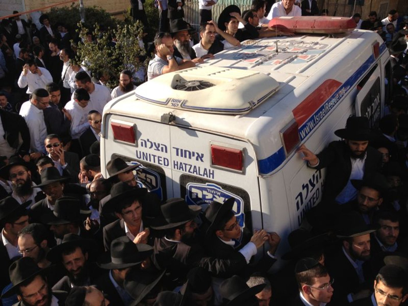 מסע הלווית מרן הגאון רבי עובדיה יוסף זצ"ל • גלריה מתעדכנת