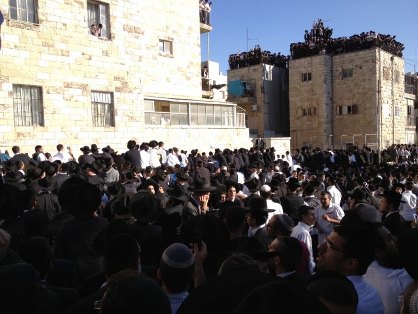 מסע הלווית מרן הגאון רבי עובדיה יוסף זצ"ל • גלריה מתעדכנת