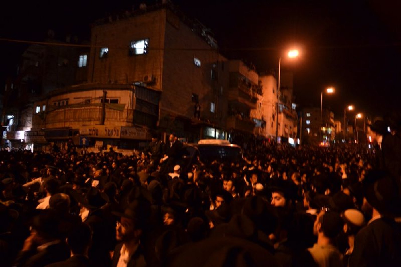 מסע הלווית מרן הגאון רבי עובדיה יוסף זצ"ל • גלריה מתעדכנת